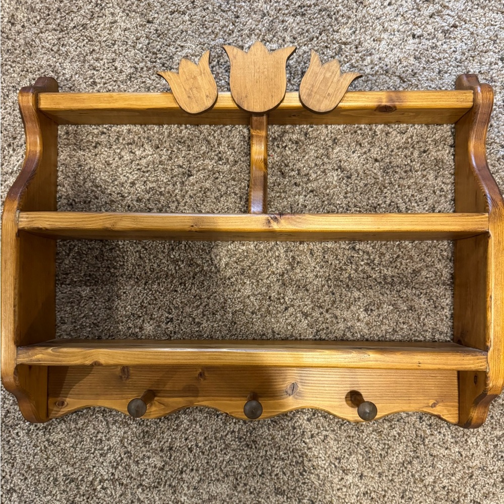 Rustic Wooden Wall Shelf Tulip Cutout Hooks Cottage Farmhouse 20” - Picture 1 of 8
